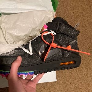 Off White AF1 Mid